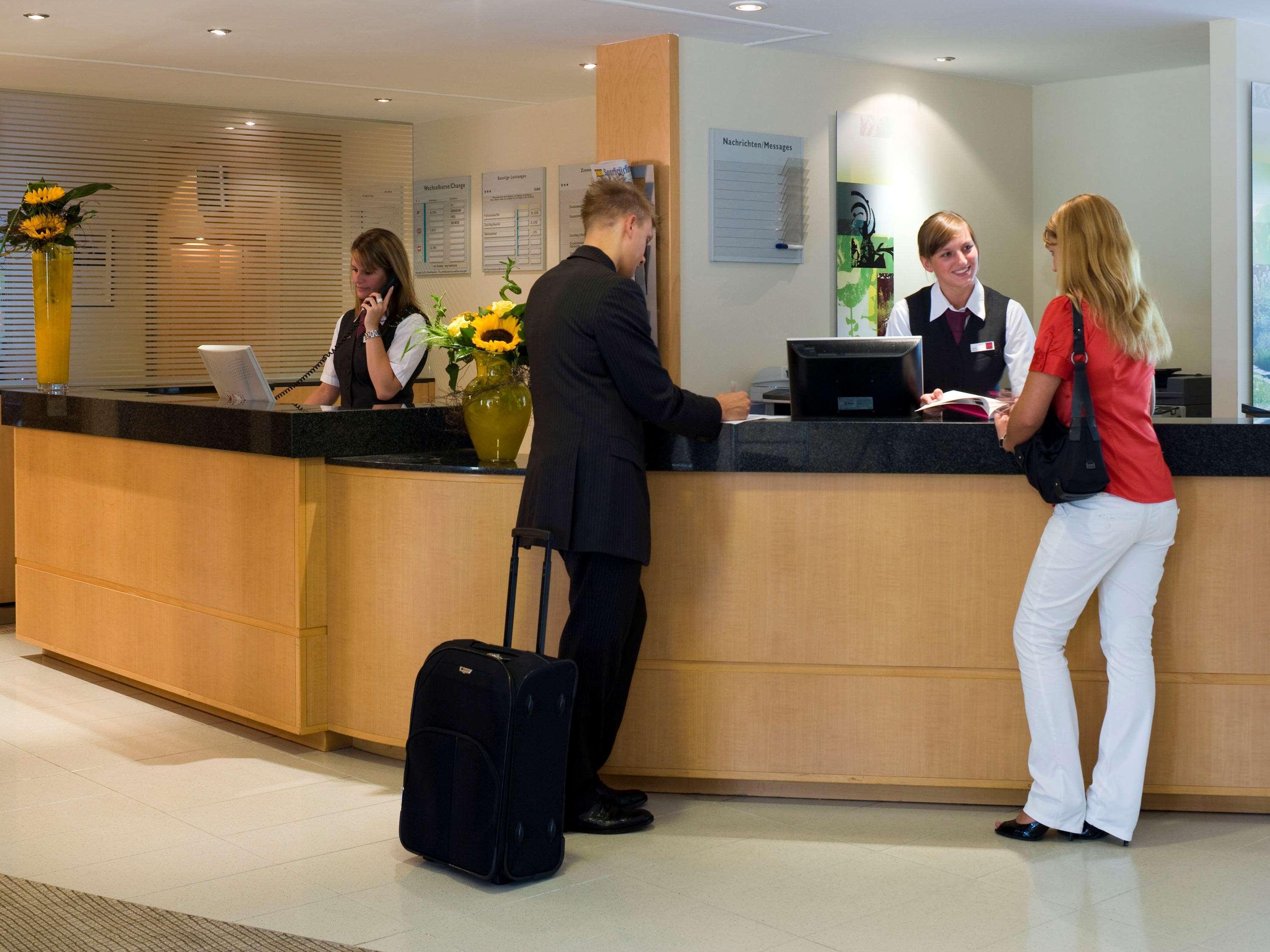 Mercure Hotel Saarbruecken Sued Exterior foto
